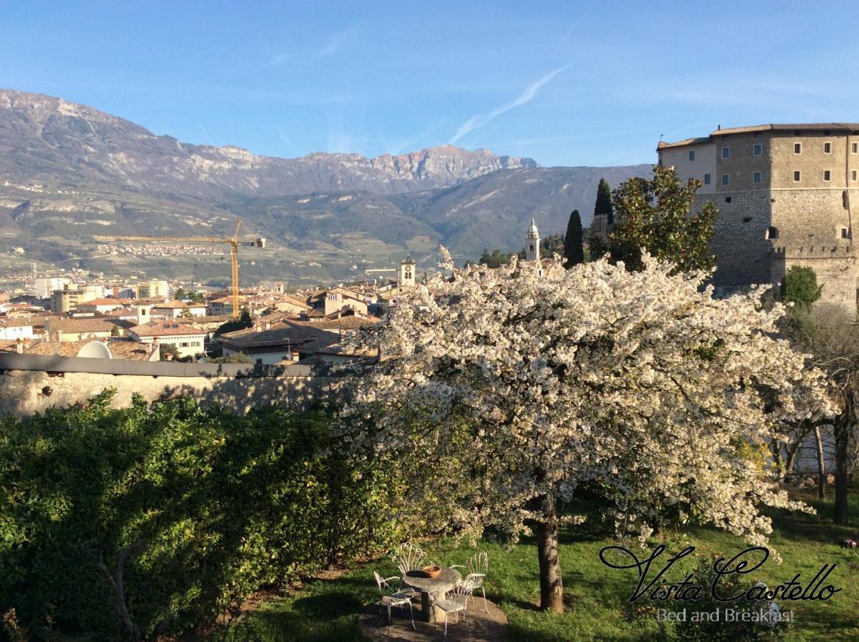 Vista Castello Bed and Breakfast Rovereto  Buitenkant foto
