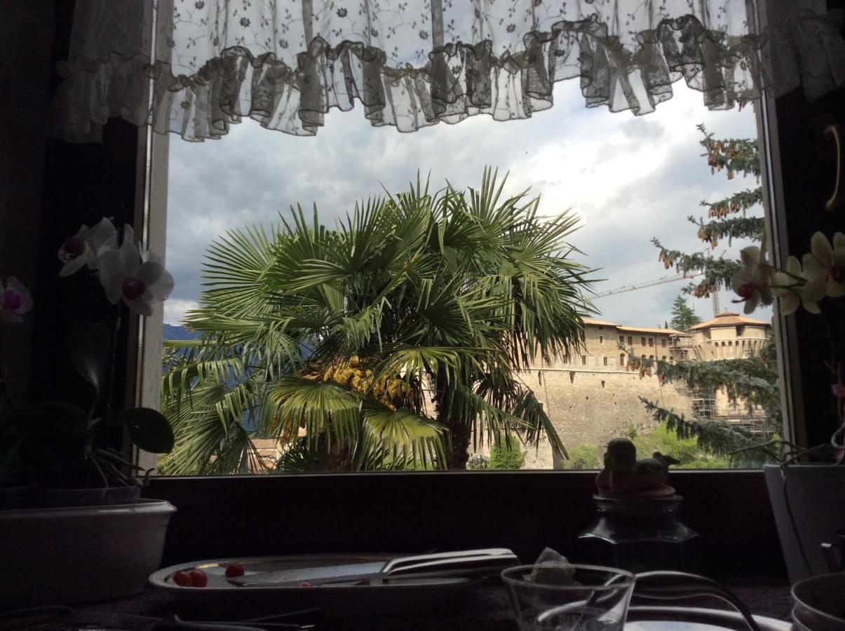 Vista Castello Bed and Breakfast Rovereto  Buitenkant foto