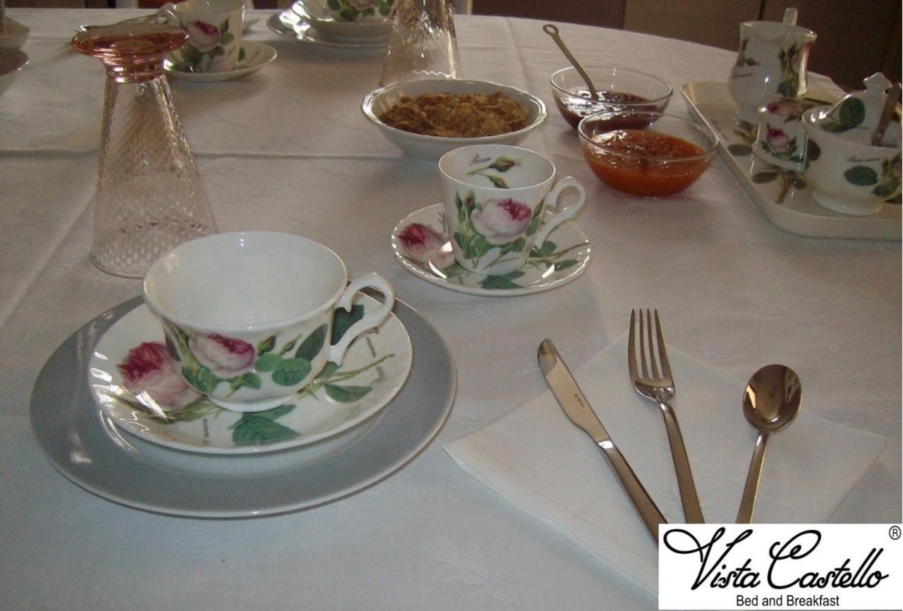 Vista Castello Bed and Breakfast Rovereto  Buitenkant foto